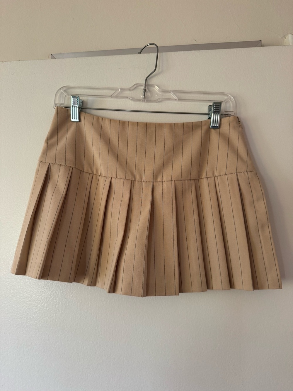 Zara Tan Low-Rise Pleated Mini Skirt-with built in shorts
